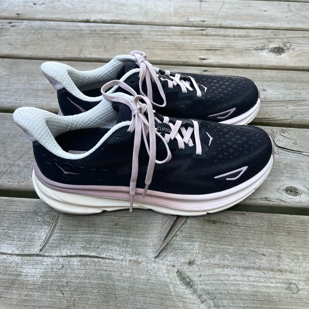 Hoka Women's Clifton 9 Black and White with pink